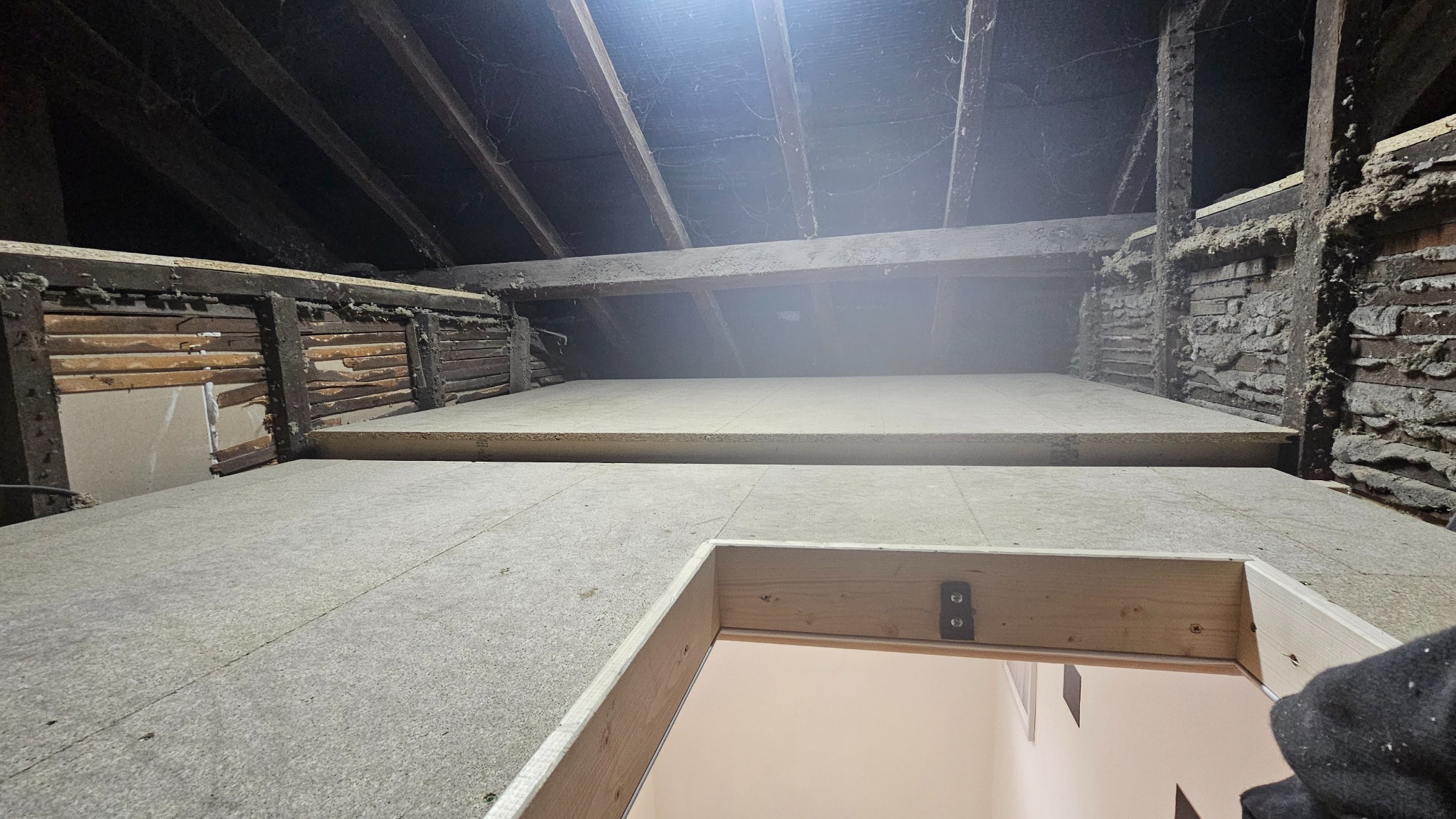 Loft hatch and ladder installation